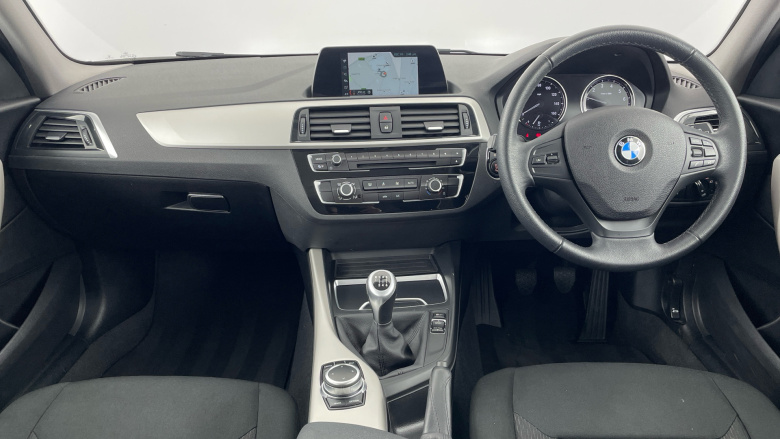 BMW 1 Series 118i [1.5] SE 5dr [Nav] Petrol Hatchback